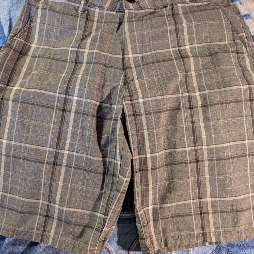 Rusty Gray and Tan Flat Front Shorts Casual Comfort
